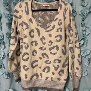 Maurices Cream and Gray V-Neck Sweater